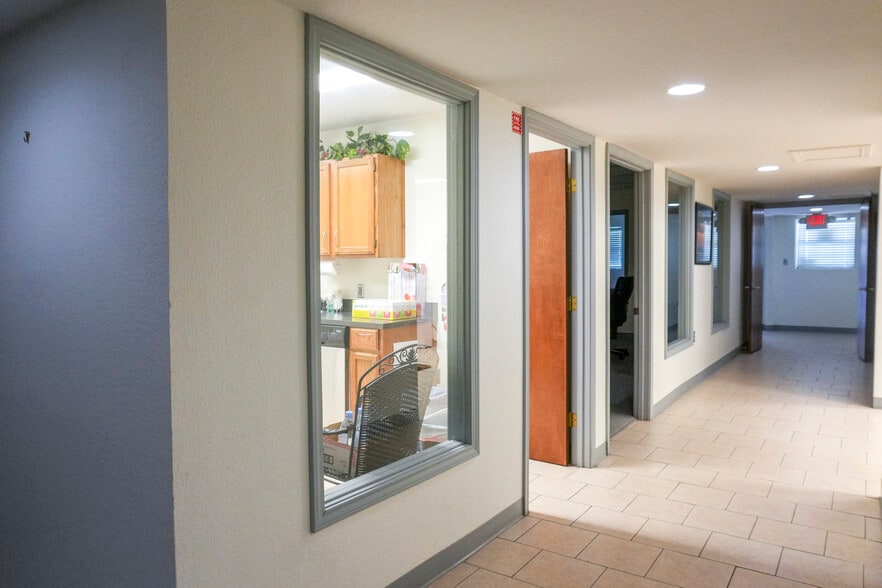 More Photos Of 601 Omaha Dr, Corpus Christi Office For Sale