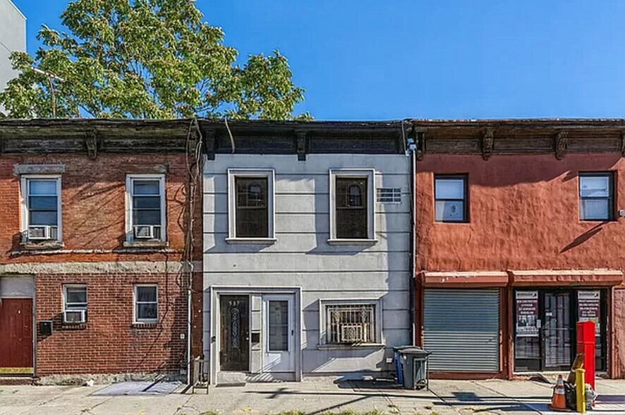 More Photos Of 587 3rd Ave, Brooklyn Flex For Sale
