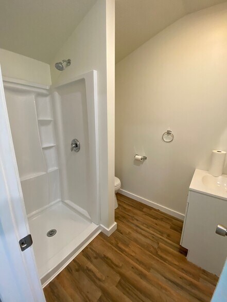 More Photos Of 8705 E 63rd Trafficway, Kansas City Apartments For Sale