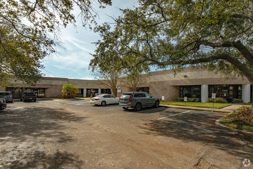 More Photos Of 5910 Benjamin Center Dr, Tampa Flex For Lease