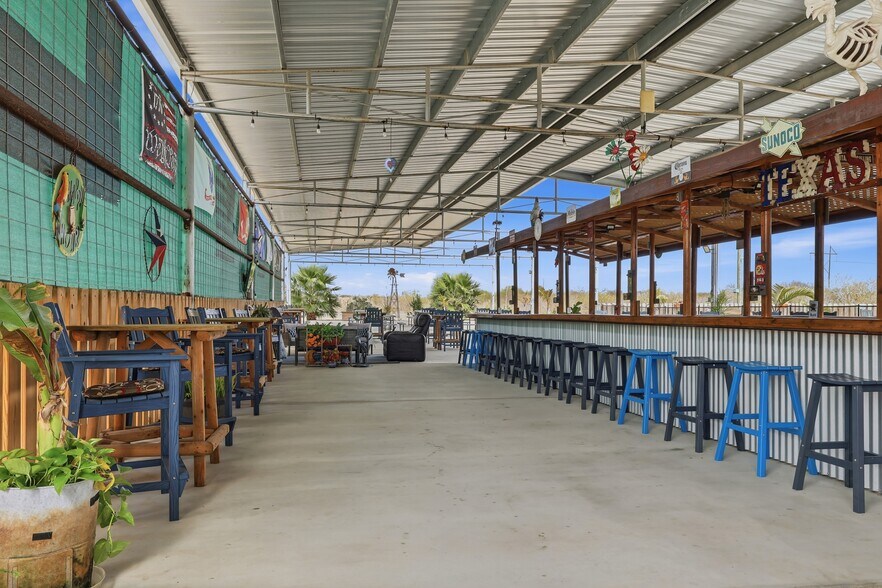 More Photos Of 5486 S US Highway 77, Kingsville Trailer Camper Park For Sale