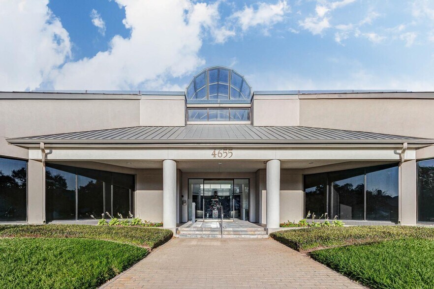 More Photos Of 4675 Sweetwater Blvd, Sugar Land Unknown For Lease