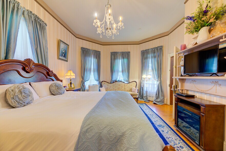 More Photos Of 4188 Nelson Rd, New Church Hotel For Sale