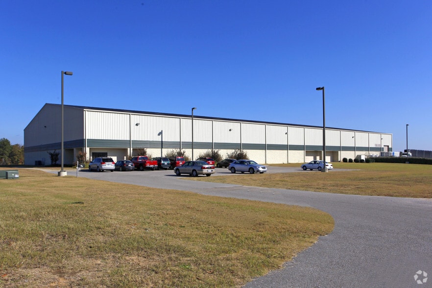 Primary Photo Of 107 Jesse Samuel Hunt Blvd, Prattville Warehouse For Lease