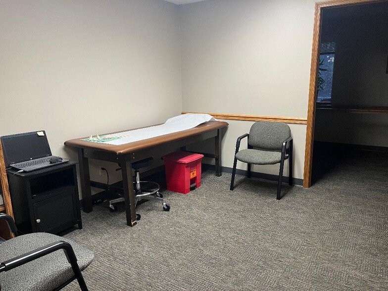 More Photos Of 823 W Spring St, Titusville Medical For Sale