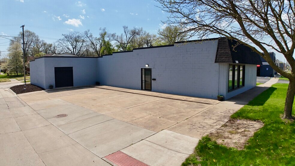 More Photos Of 25611 Van Born Rd, Taylor Freestanding For Sale