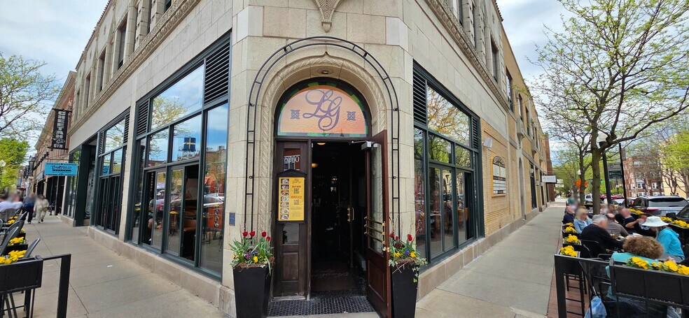 More Photos Of 5159 N Clark St, Chicago Office For Lease