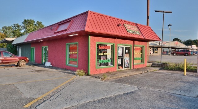 Primary Photo Of 2320 N Memorial Pky, Huntsville General Retail For Sale