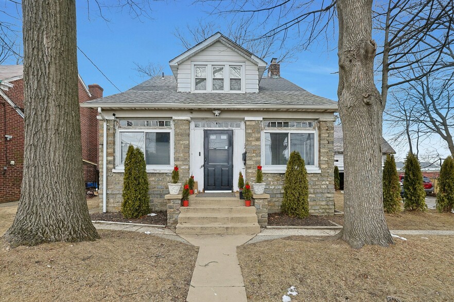 More Photos Of 311 Central Park Ave, Yonkers Specialty For Sale