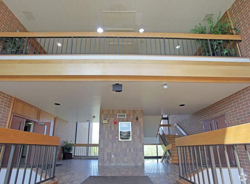 More Photos Of 270 Walker Dr, State College Loft Creative Space For Lease