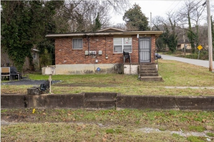 More Photos Of , Chattanooga Specialty For Sale