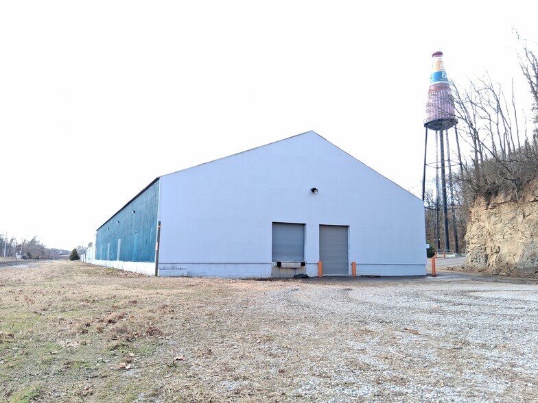 More Photos Of 800 S Morrison Ave, Collinsville Warehouse For Sale