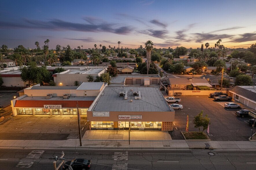 Primary Photo Of 280 N San Jacinto St, Hemet Freestanding For Sale