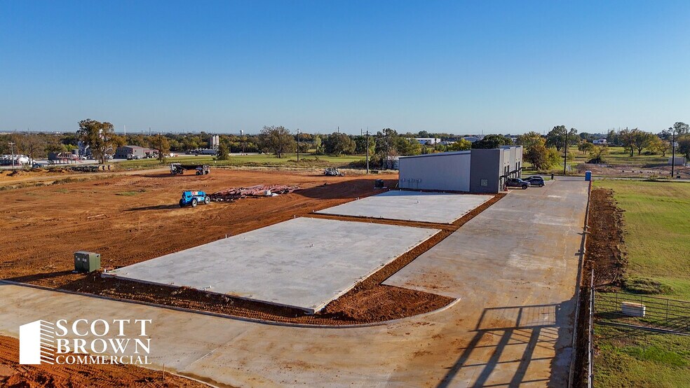 More Photos Of 8587 Stewart Rd, Aubrey Unknown For Lease