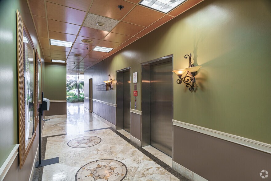 More Photos Of 5300 W Atlantic Ave, Delray Beach Medical For Lease