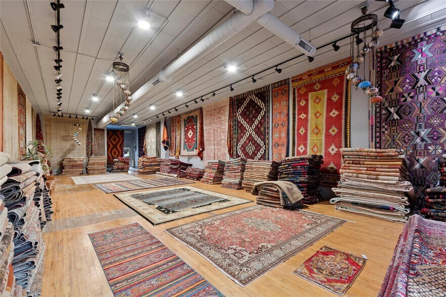 More Photos Of 320 Main St, Kalispell Storefront For Lease