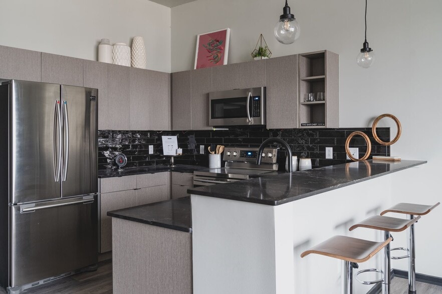 More Photos Of 1600-1650 W Girard Ave, Philadelphia Multifamily For Sale