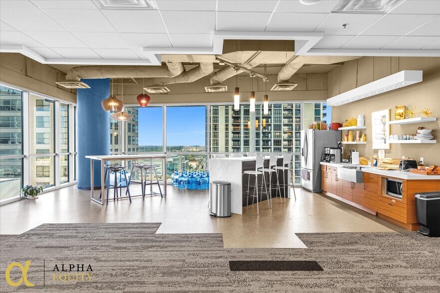 More Photos Of 189 S Orange Ave, Orlando Office Residential For Sale