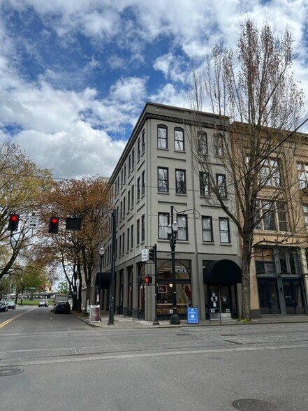 More Photos Of 50 SW Pine St, Portland Office For Lease