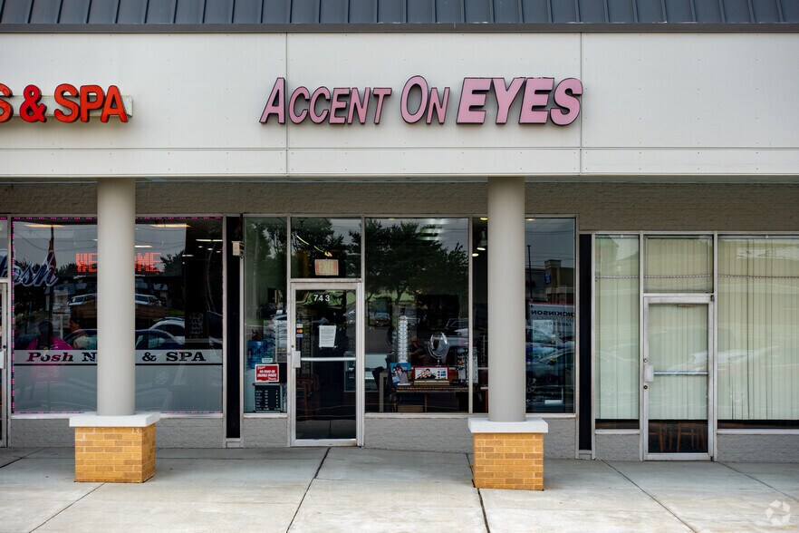 More Photos Of 711-783 Delsea Dr N, Glassboro Storefront For Lease