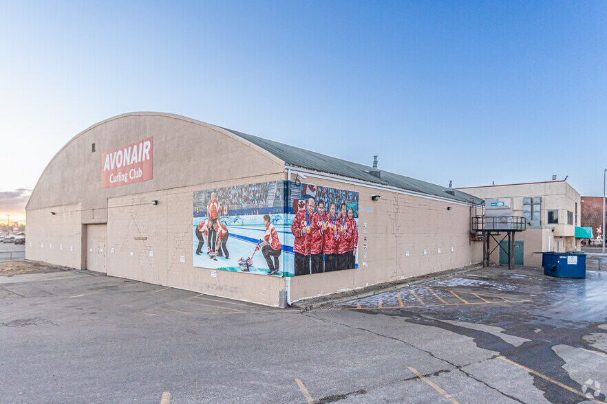 More Photos Of 10607 Princess Elizabeth Ave NW, Edmonton Skating Rink For Lease