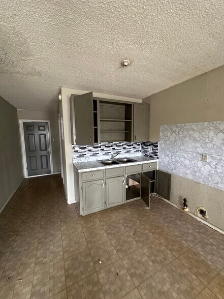 More Photos Of 4329 N Flores St, Edinburg Apartments For Sale