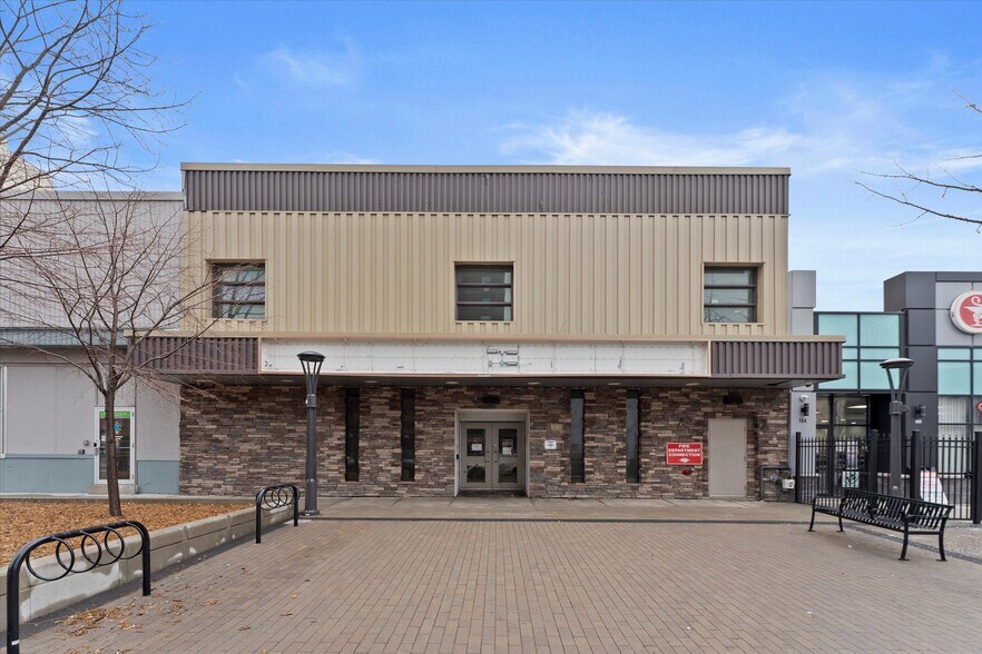 More Photos Of 736-744 Ouellette Av, Windsor Storefront For Sale