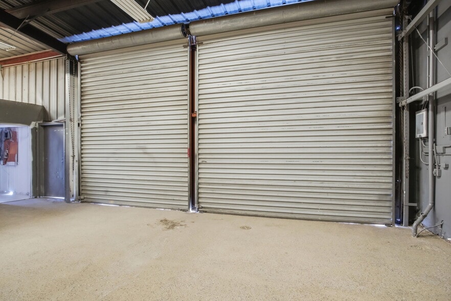 More Photos Of 1649 Carnegie St, Turlock Warehouse For Lease