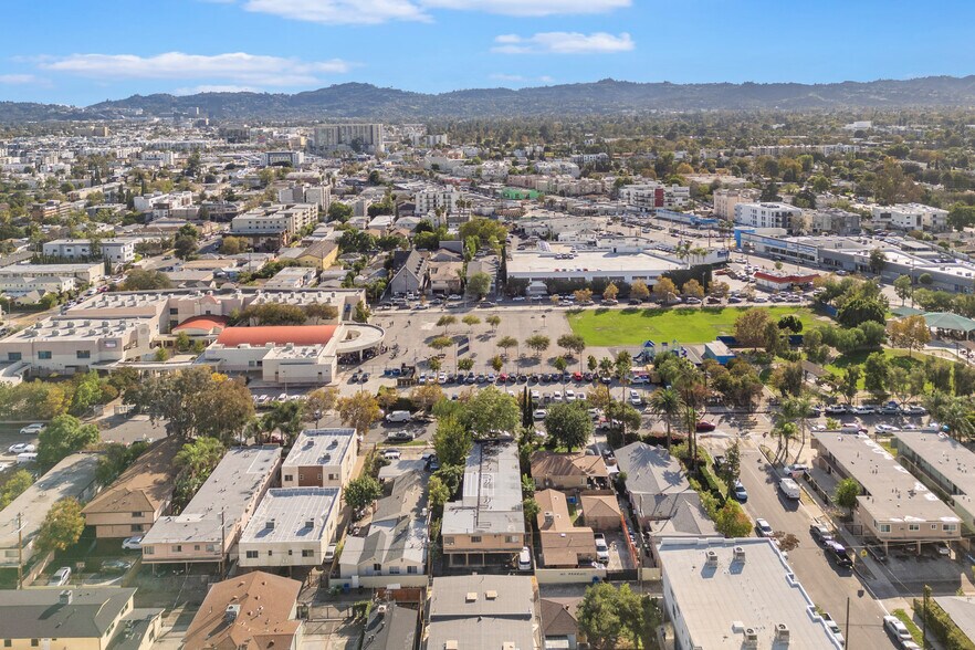 More Photos Of 11447 Tiara St, North Hollywood Apartments For Sale
