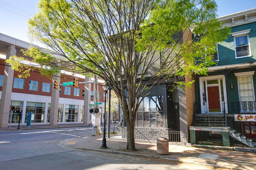 More Photos Of 221 E Clay St, Richmond Storefront Retail Residential For Sale