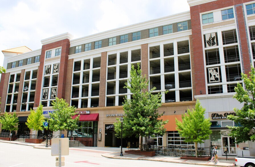 More Photos Of 125 W Washington St, Athens Office For Lease