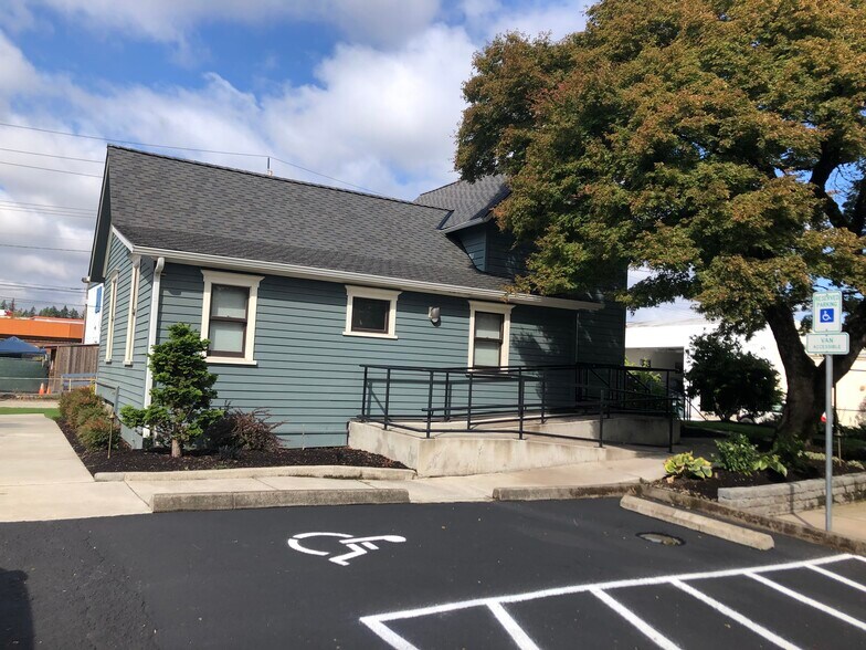 More Photos Of 216 14th St, Oregon City Office For Lease