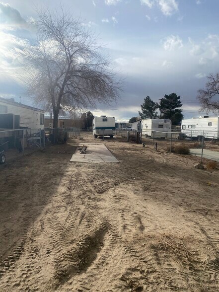 More Photos Of 24811 Community Blvd, Hinkley Manufactured Housing Mobile Home Park For Sale