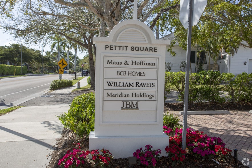 More Photos Of 292-296 14th Ave S, Naples General Retail For Lease