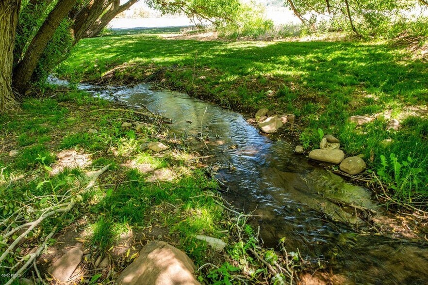 More Photos Of 4137 Highway 224, Park City Office For Sale