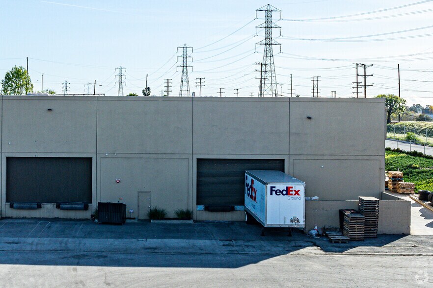 More Photos Of 9935 Beverly Blvd, Pico Rivera Distribution For Lease