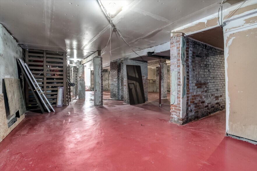 More Photos Of 2713-2715 Benton Blvd, Kansas City Apartments For Sale