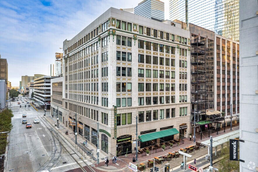 Primary Photo Of 705 Main St, Houston Apartments For Sale
