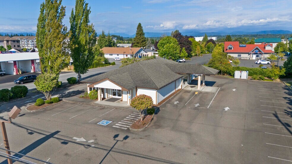 More Photos Of 3506 168th St NE, Arlington Bank For Sale