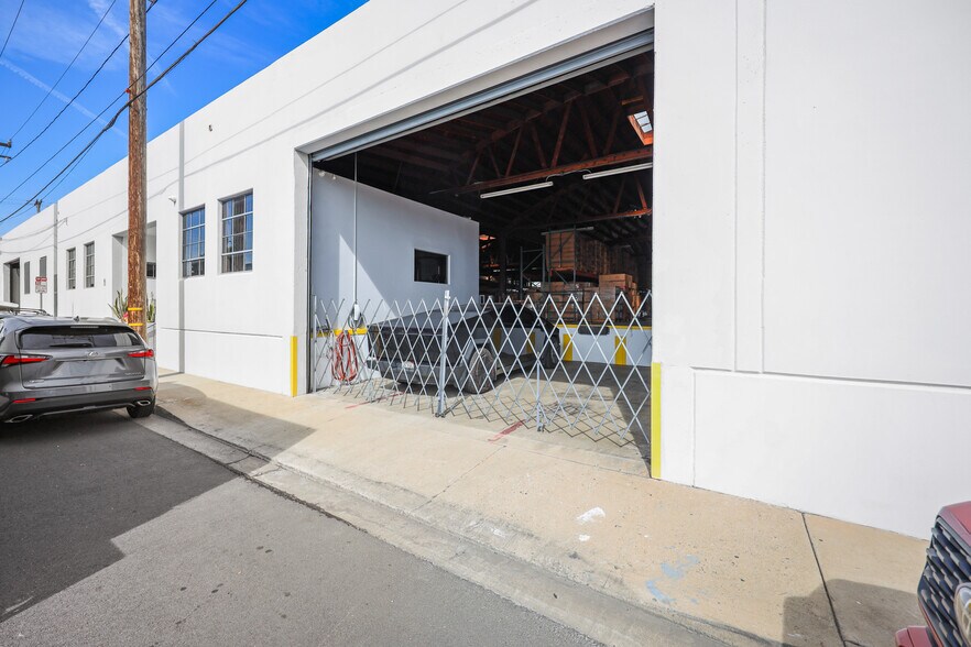More Photos Of 4807-4827 E 49th St, Vernon Warehouse For Lease