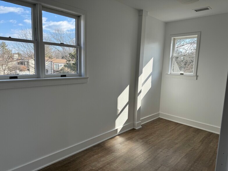 More Photos Of 38 Church St, Little Silver Medical For Lease