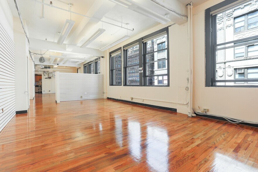 More Photos Of 134 W 29th St, New York Office For Sale