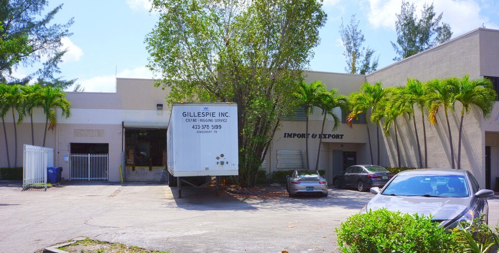 More Photos Of 1650-1680 NW 95th Ave, Miami Warehouse For Sale