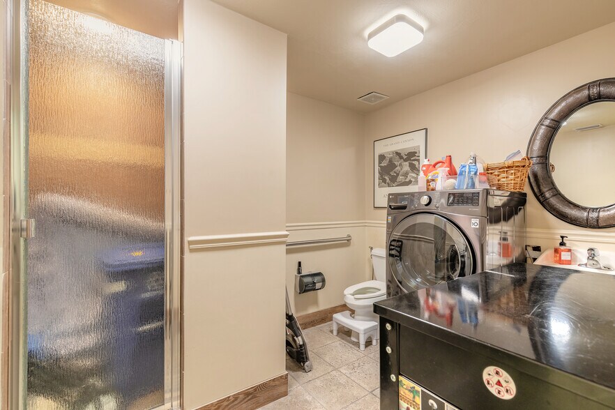 More Photos Of 1112 Riverside Dr, Holly Hill Storefront Retail Office For Sale