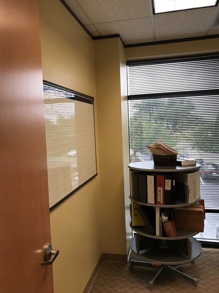 More Photos Of 2508 Ashley Worth Blvd, Austin Medical For Lease