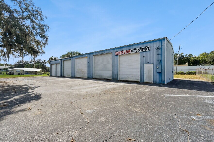 More Photos Of 11 W Magnolia St, Davenport Warehouse For Sale