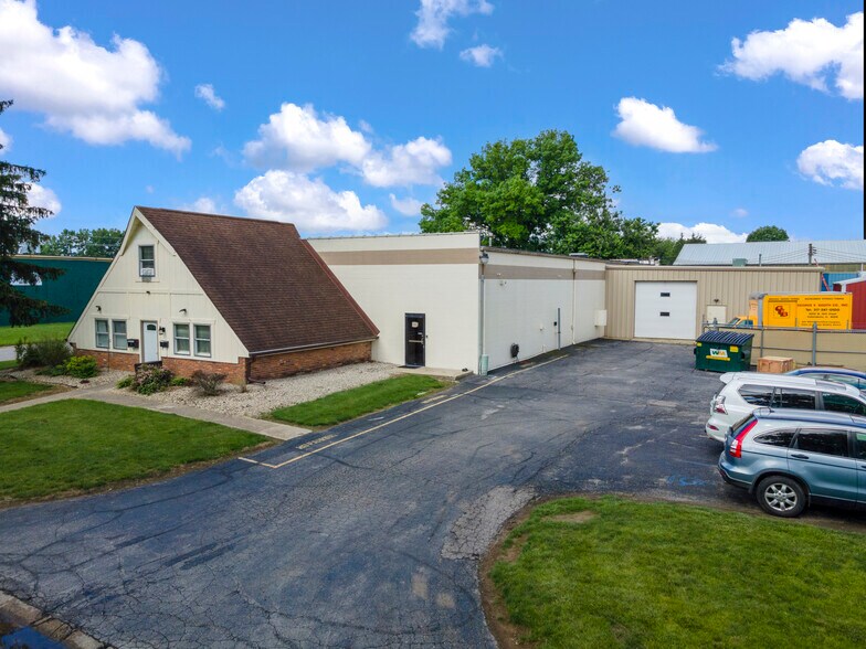 More Photos Of 8180 Country Club Pl, Indianapolis Warehouse For Sale