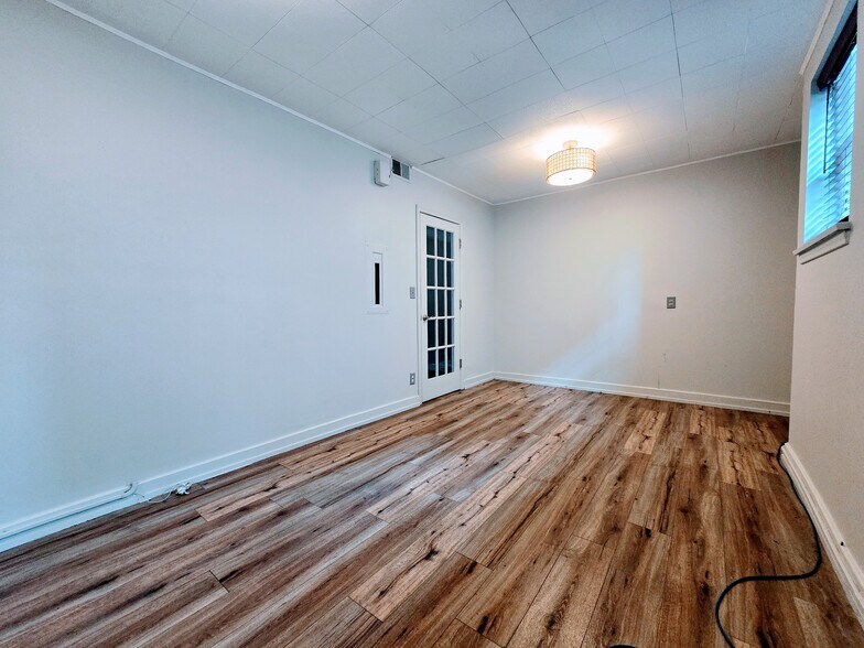More Photos Of 5010 Dodge St, Omaha Office For Lease