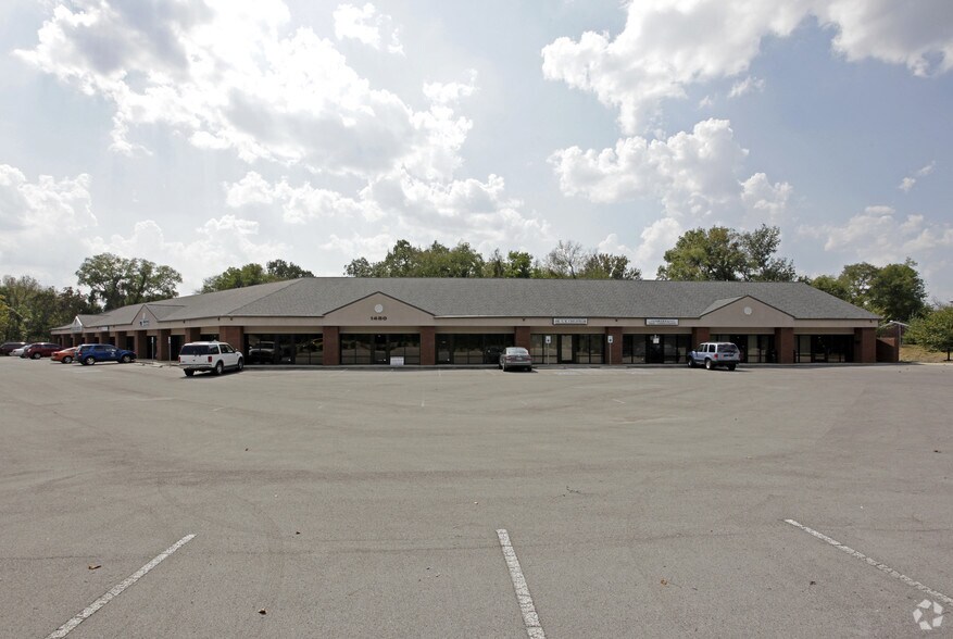 More Photos Of 1450 Sam Davis Rd, Smyrna General Retail For Sale