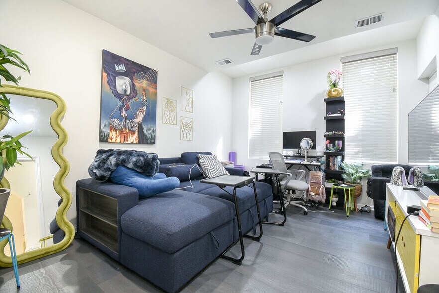 More Photos Of 1828 S Peoria St, Chicago Multifamily For Sale